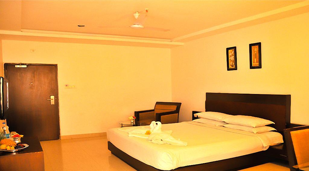 Hotel Central Park Ongole Zewnętrze zdjęcie